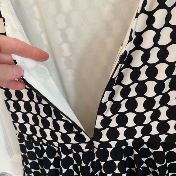 Donna Morgan black and cream peplum waist dress size 8 fully lined - Picture 5 of 9